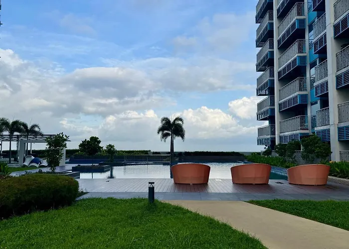 Panoramic Seaview Near Airport Facing The Bay 14h Aparthotel