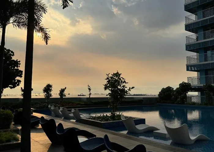Panoramic Seaview Near Airport Facing The Bay 14h Manila