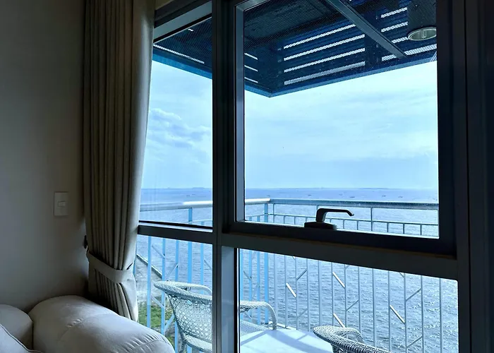 Panoramic Seaview Near Airport Facing The Bay 14h