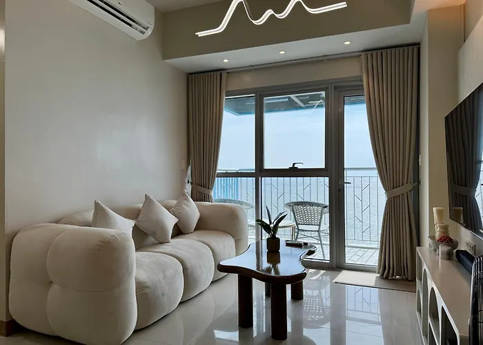 Panoramic Seaview Near Airport Facing The Bay 14h Aparthotel